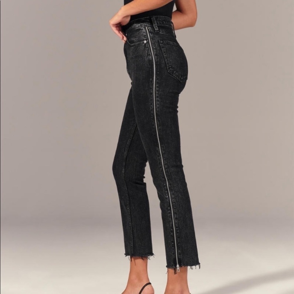 Abercrombie & Fitch Ultra High Rise Mom Jean Black Distressed with side zippers